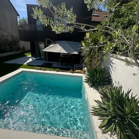 Maison D'architecte Mediterraneenne Entre Paris Et Villa