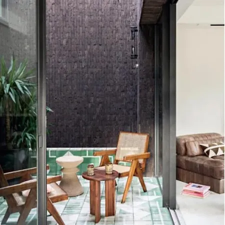Maison D'architecte Mediterraneenne Entre Paris Et Villa